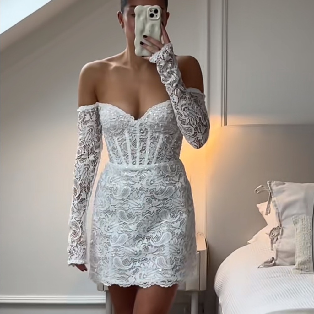 Off-Shoulder White Lace Mini Dress